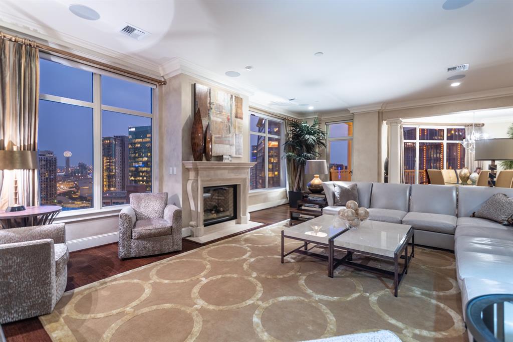 Ritz-Carlton Tower 2 - Residential