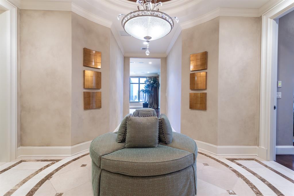 Ritz-Carlton Tower 2 - Residential