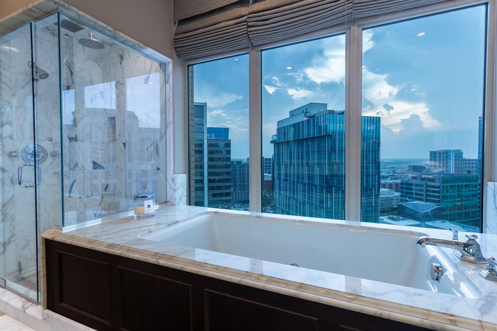 Ritz-Carlton Tower 2 - Residential