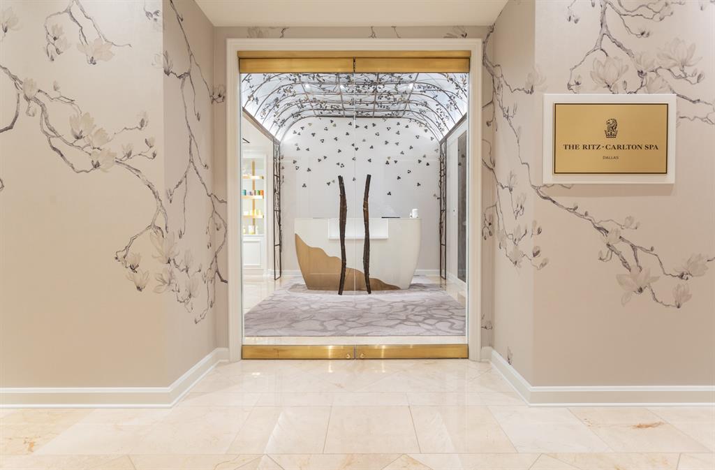 Ritz-Carlton Tower 2 - Residential