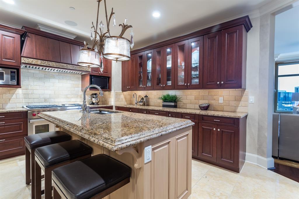 Ritz-Carlton Tower 2 - Residential