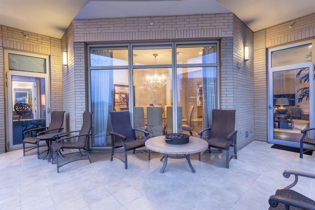 Ritz-Carlton Tower 2 - Residential