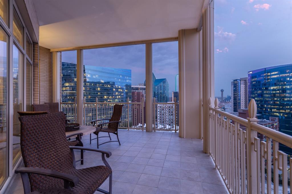 Ritz-Carlton Tower 2 - Residential