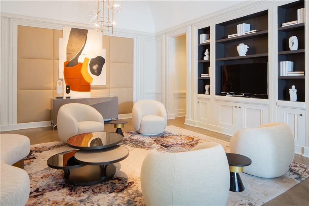 Ritz-Carlton Tower 2 - Residential