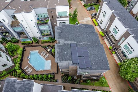 381 E Greenbriar Lane 501 Dallas TX 75203