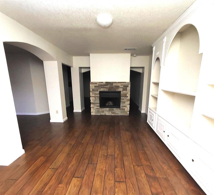 2107 Meadowview Drive