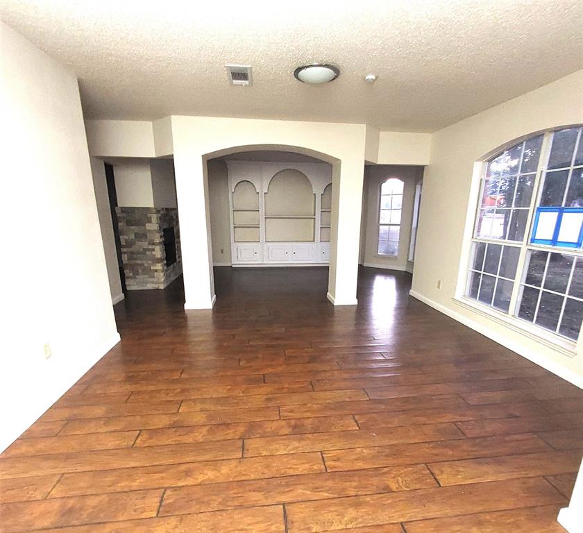 2107 Meadowview Drive