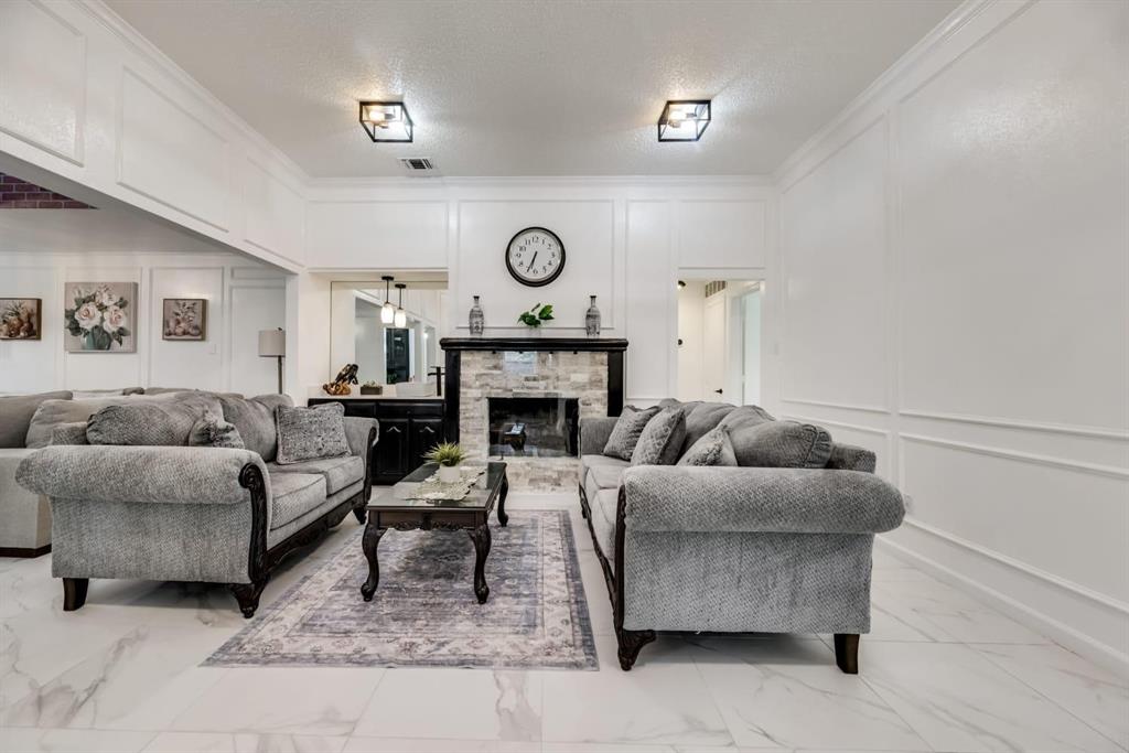 3804 Jennifer Lane