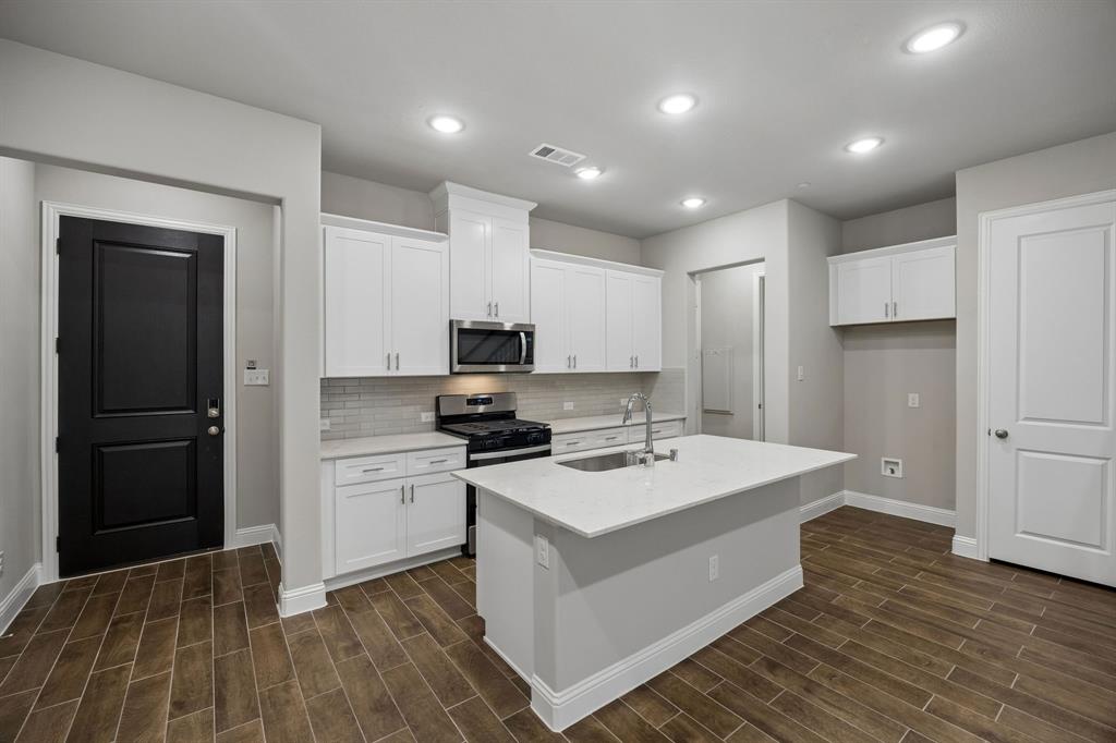 816 Heart Reef Road