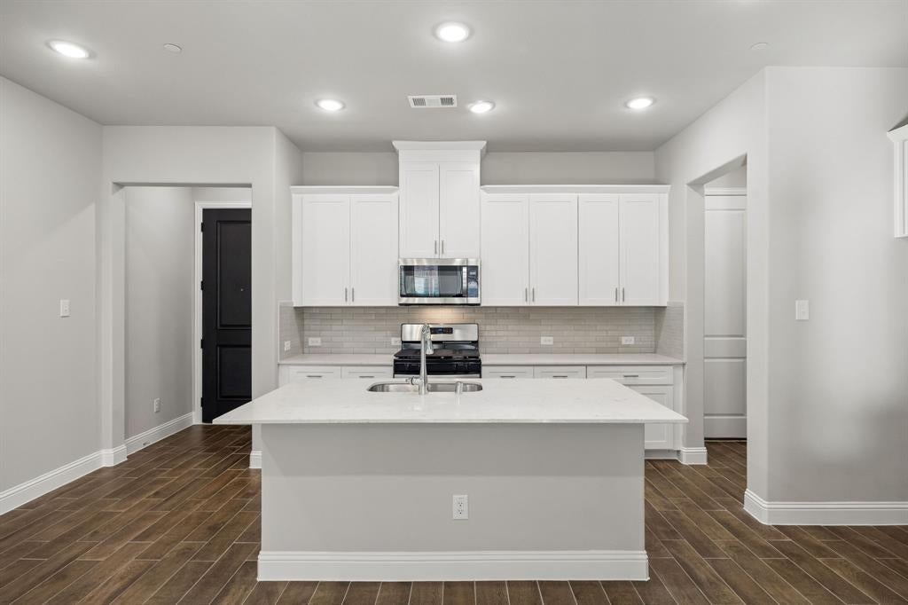 816 Heart Reef Road