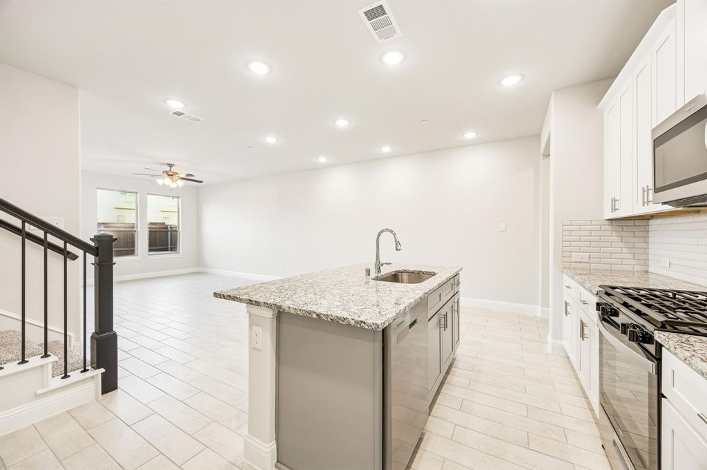 816 Heart Reef Road