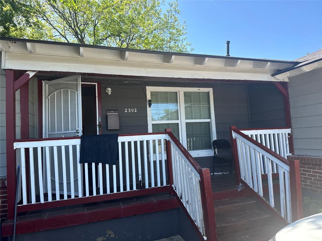 Photo 1 of 19 — 2502 E Overton Road, Dallas, TX 75216