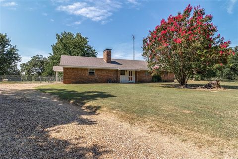 2102 County Road 2610 Bonham TX 75418