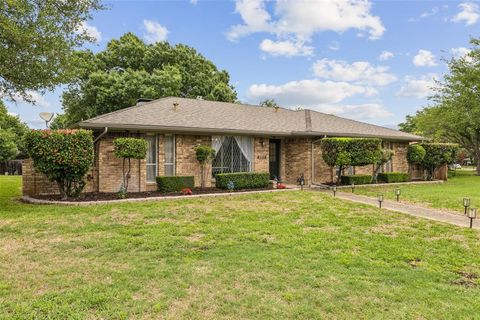 2217 Westlake Drive Plano TX 75075