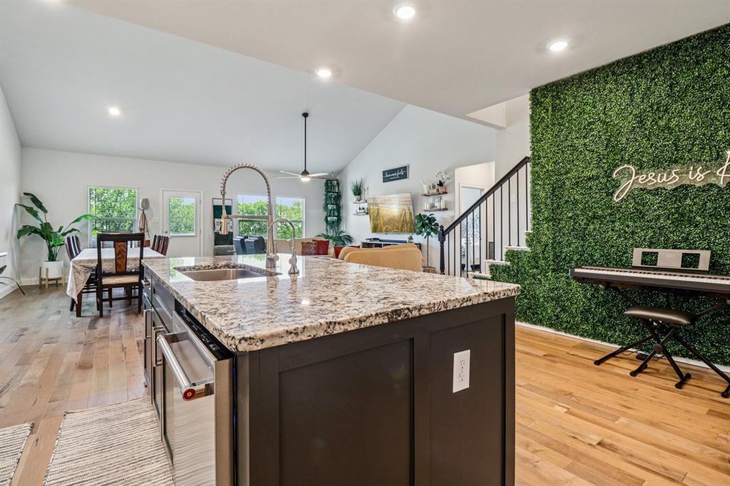 2533 Real Quiet Drive