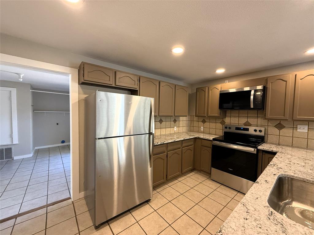 JAMES H HALEY TRACT - Residential Lease