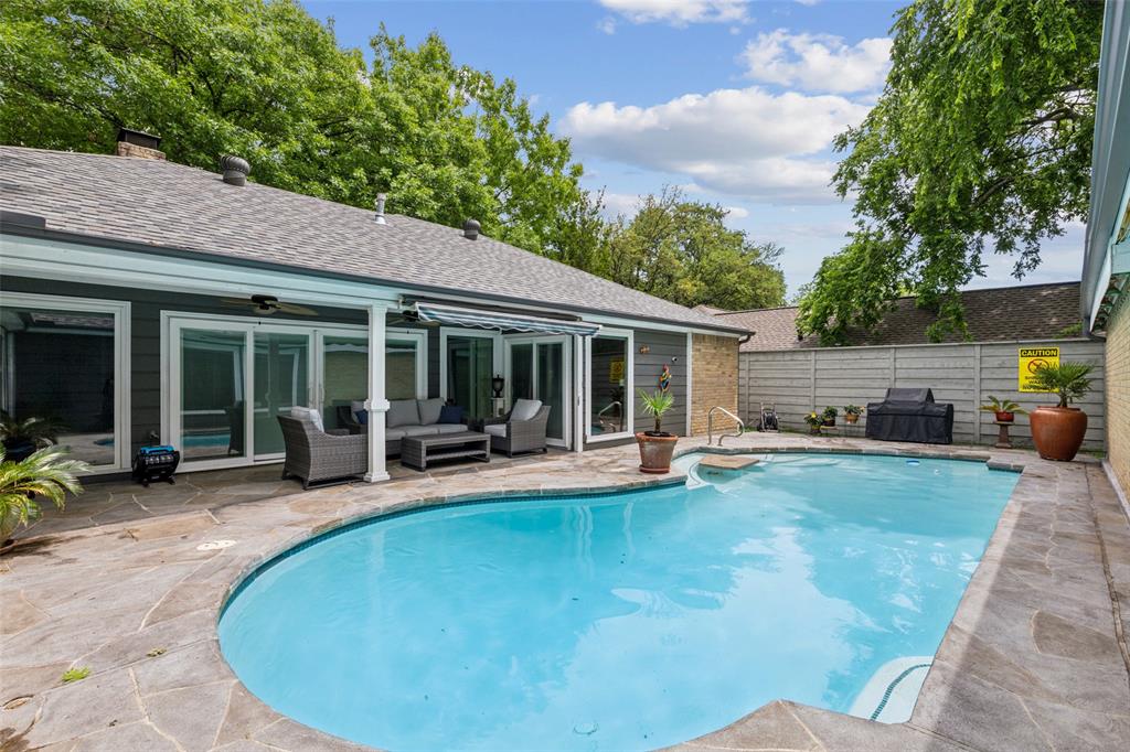 7221 Pleasant View Drive