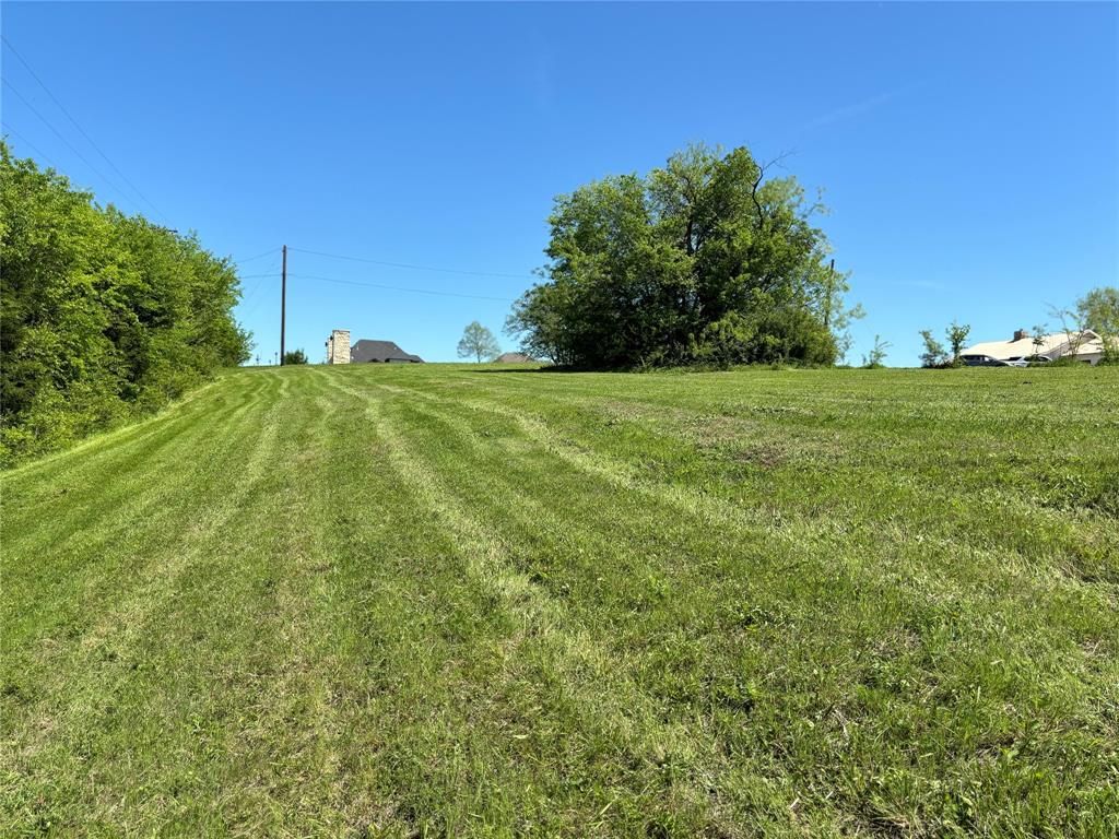 Photo of 4 E Town East Boulevard, Sunnyvale, TX 75182 (MLS # 20656835)