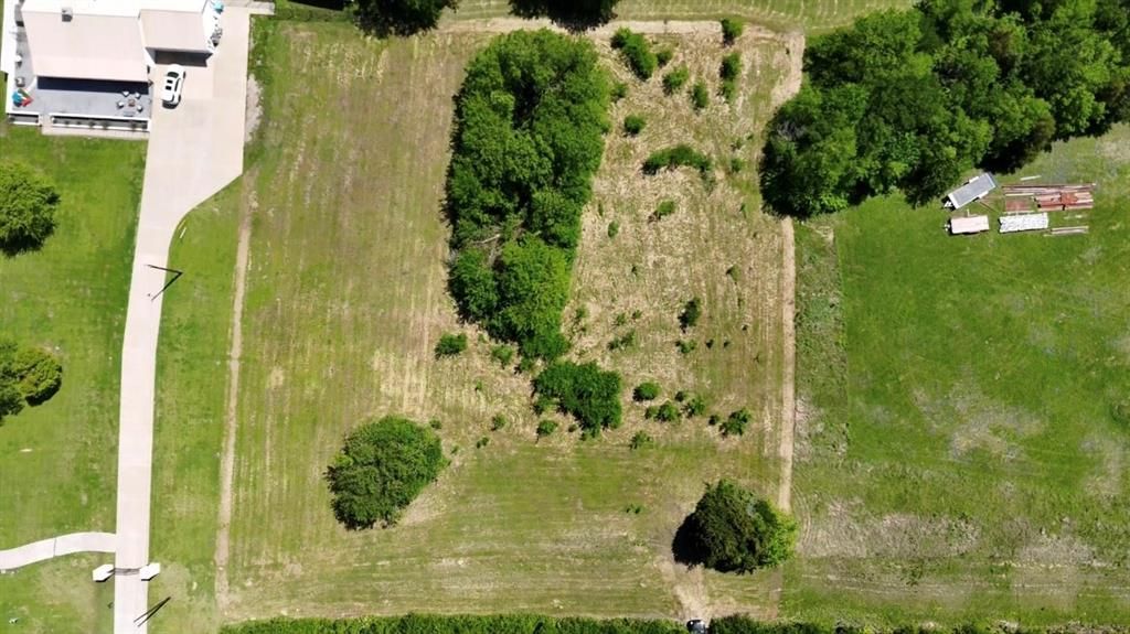 Photo of 4 E Town East Boulevard, Sunnyvale, TX 75182 (MLS # 20656835)