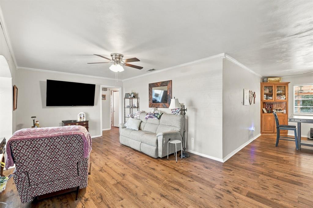 114 Brookshear Drive