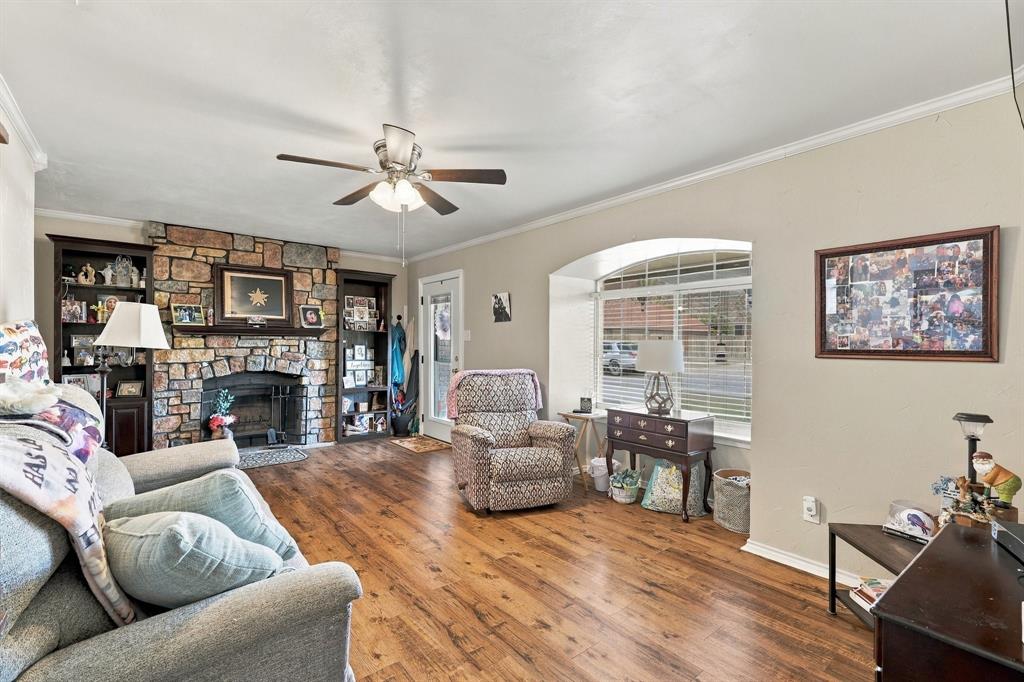 114 Brookshear Drive