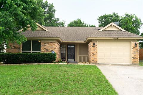 4136 Periwinkle Drive Fort Worth TX 76137