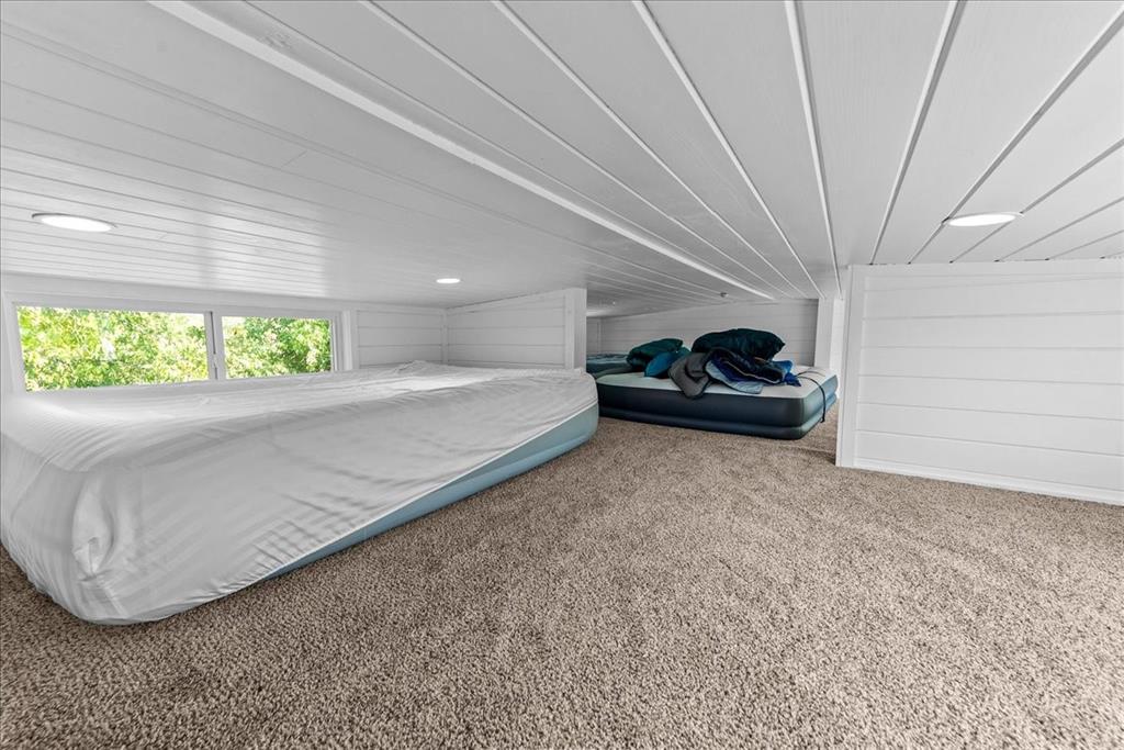 Lake Edge Harbor LT - Residential