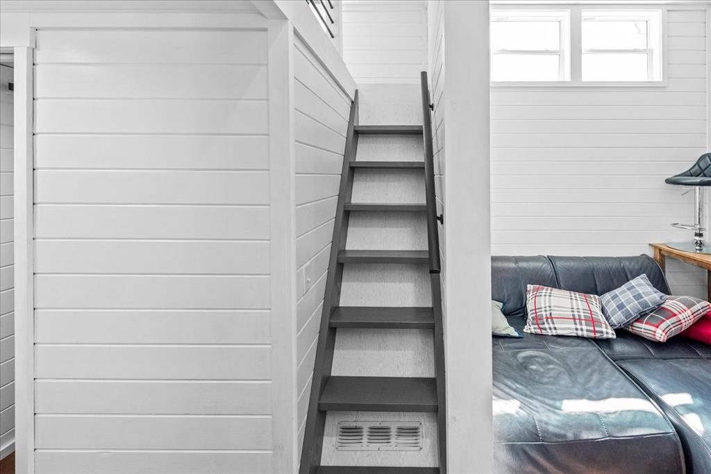 Lake Edge Harbor LT - Residential