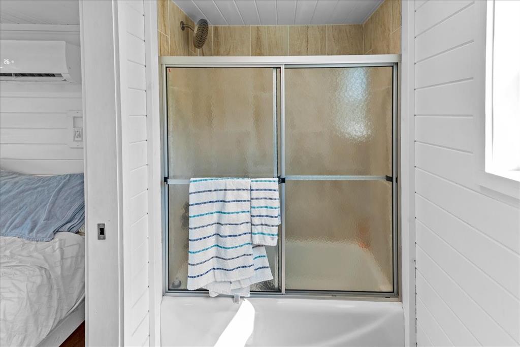 Lake Edge Harbor LT - Residential