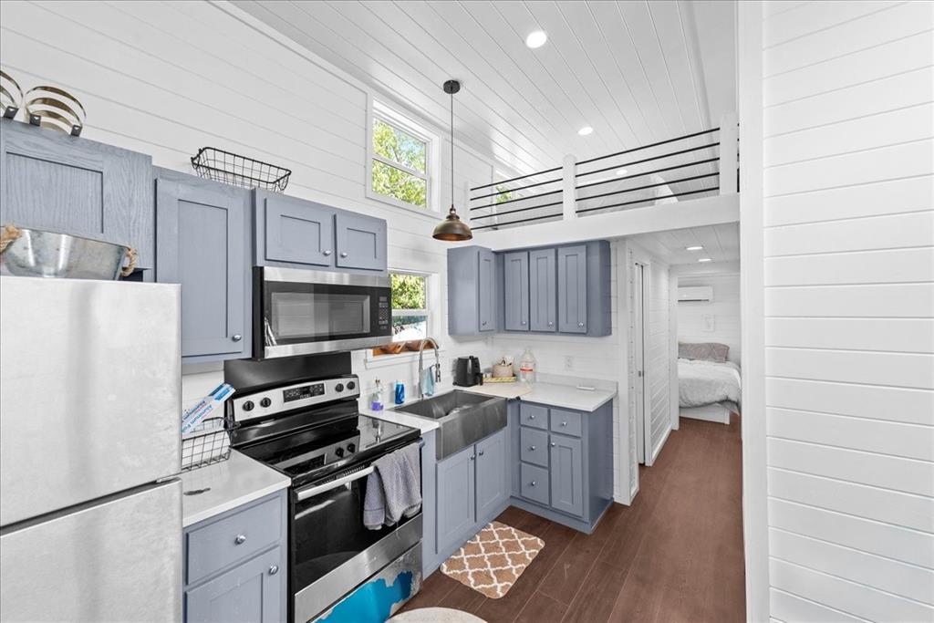 202 Choctaw Trail