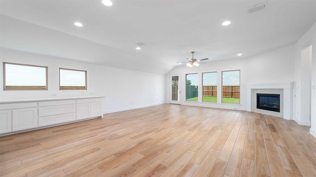 Trinity Falls - Residential