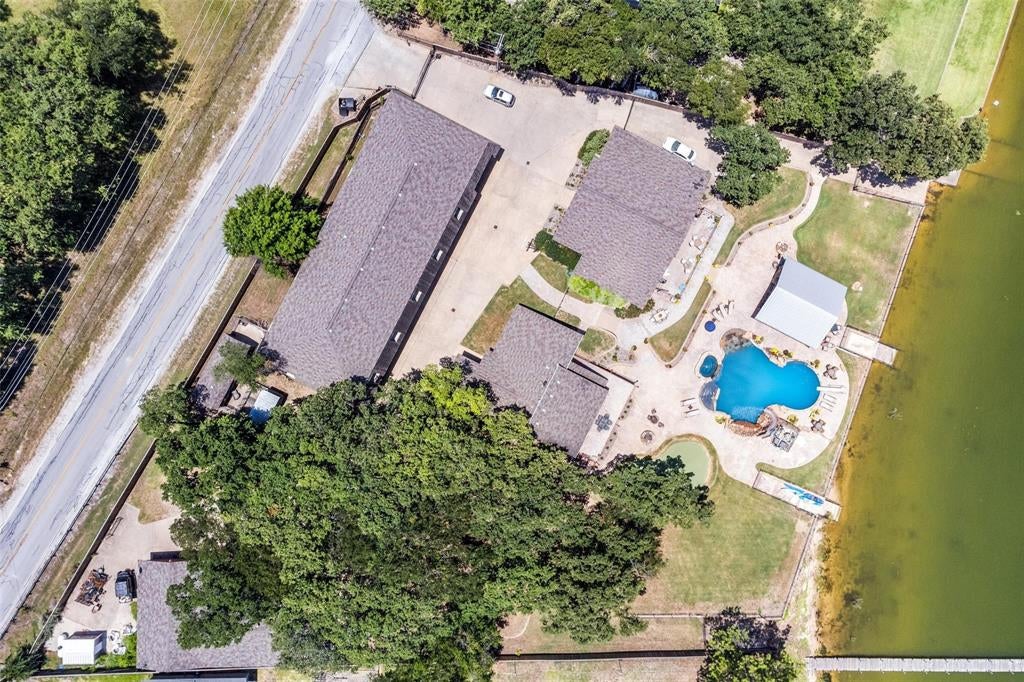 6600 Wells Burnett Road