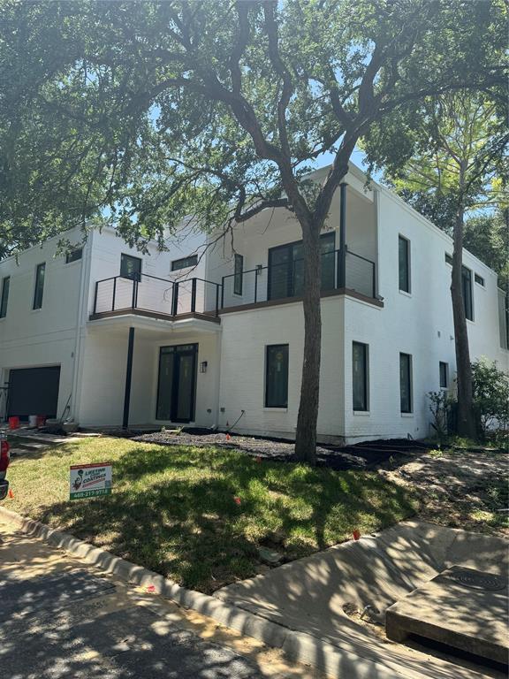 Shady Oaks Twnhs - Residential