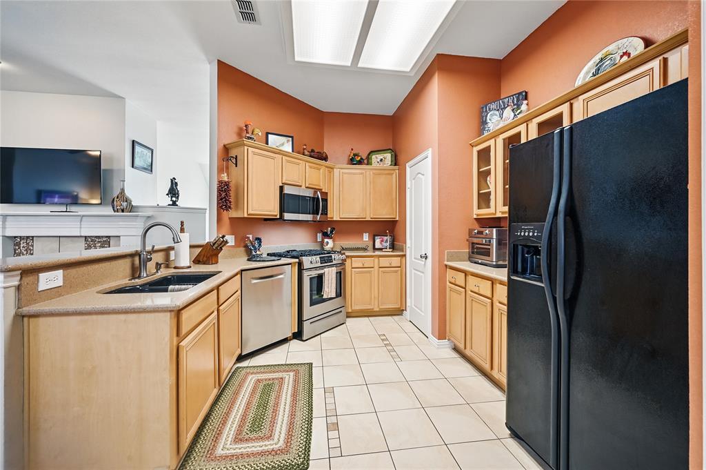 2445 Aberdeen Drive