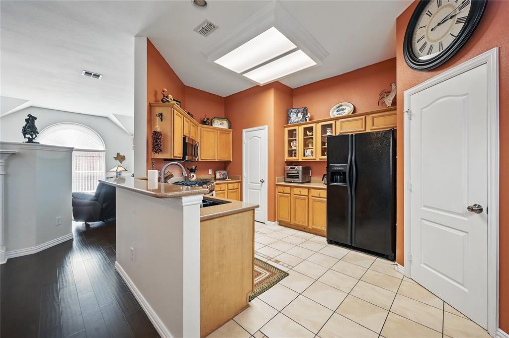 Bedford, Texas 76021, United States, 3 Bedrooms Bedrooms, ,2 BathroomsBathrooms,Residential,Active,143696