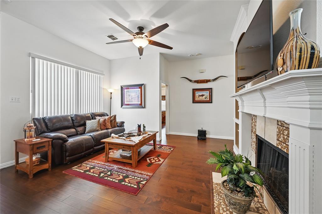 Bedford, Texas 76021, United States, 3 Bedrooms Bedrooms, ,2 BathroomsBathrooms,Residential,Active,143696