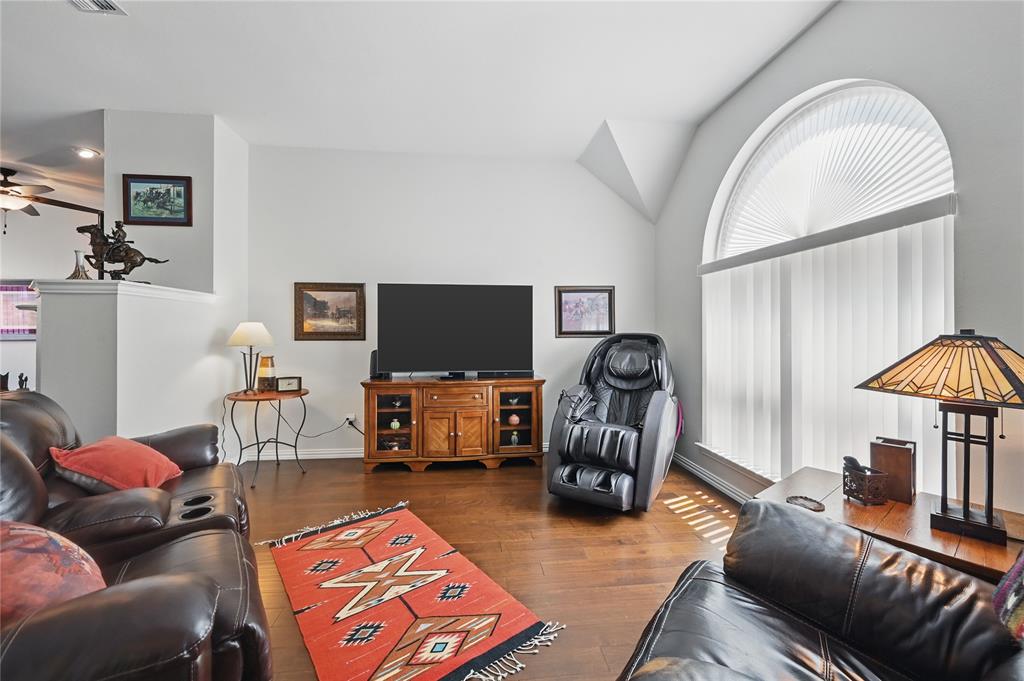 Bedford, Texas 76021, United States, 3 Bedrooms Bedrooms, ,2 BathroomsBathrooms,Residential,Active,143696