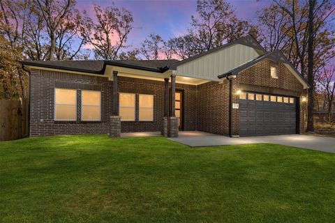 212 E Beachwood Loop Trinidad TX 75163