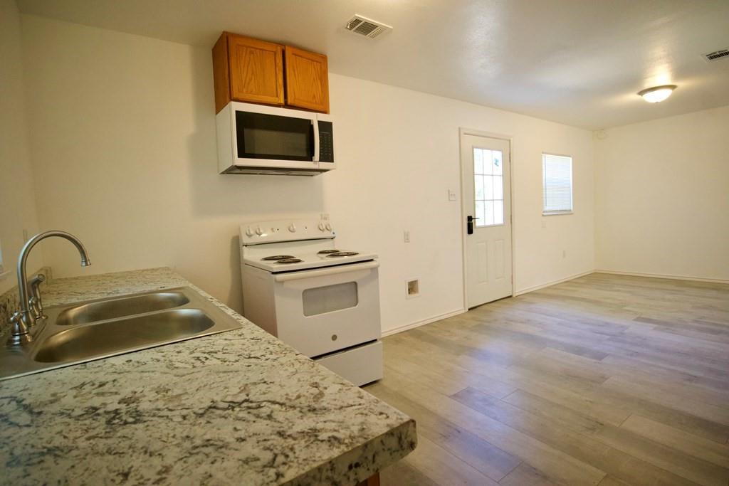 Log Cabin Estates - Residential