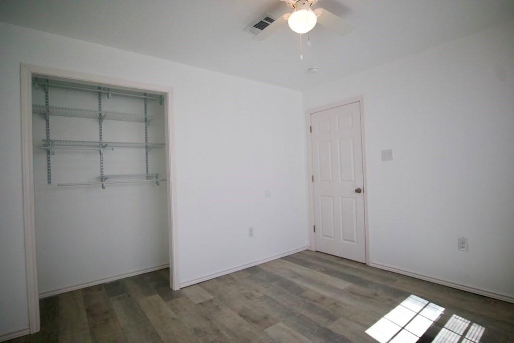 Log Cabin Estates - Residential