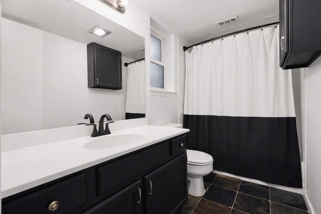 Oaks On Montfort Condos - Residential