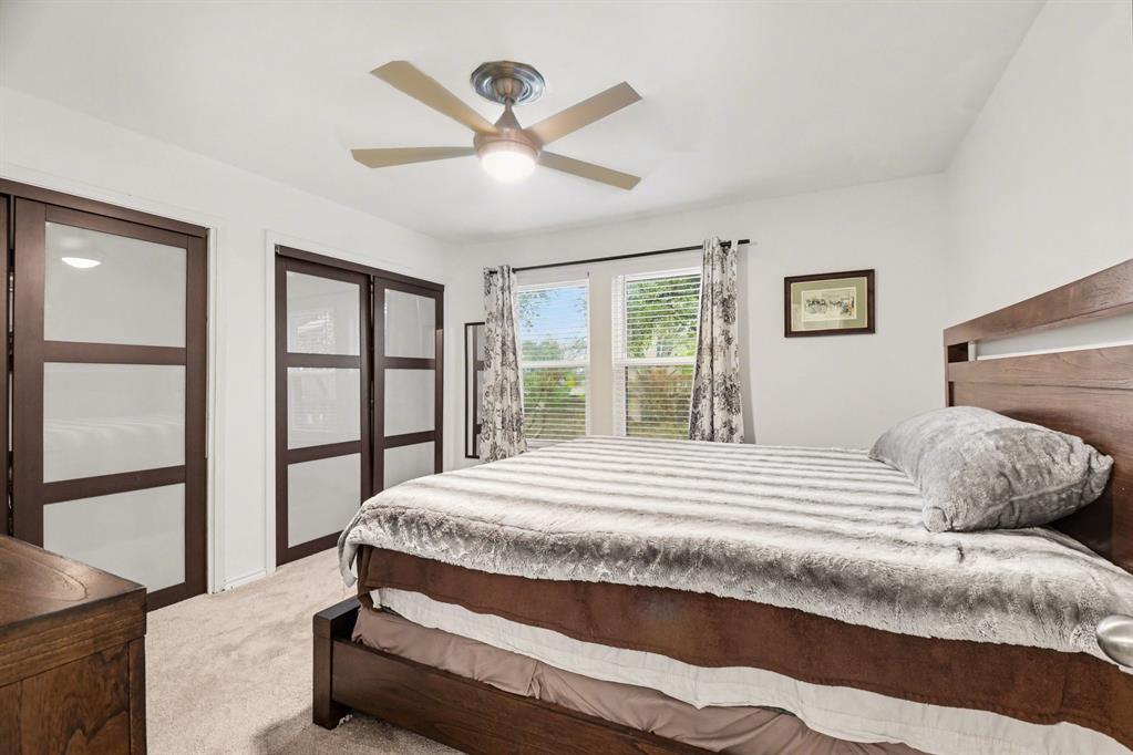 Oaks On Montfort Condos - Residential