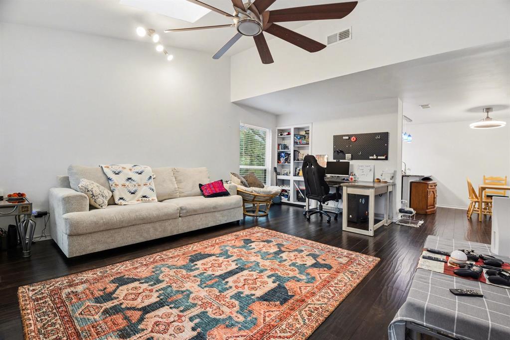 5616 Preston Oaks Road 102