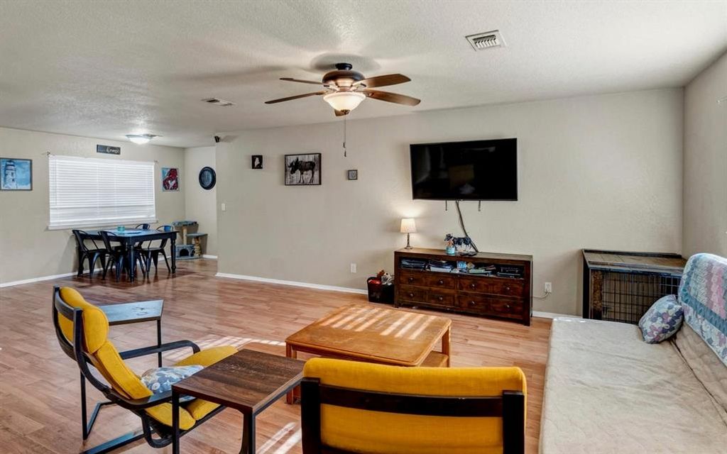 Photo of 513 Ranch Road, Granbury, TX 76049 (MLS # 21192778)