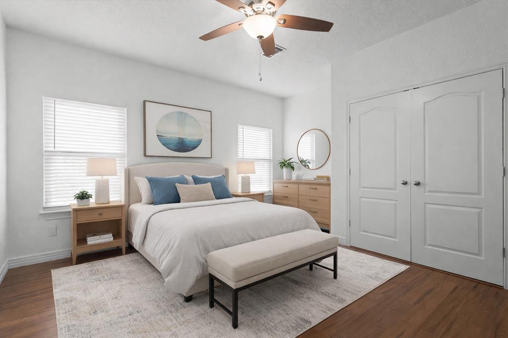 128 W Persimmon Drive