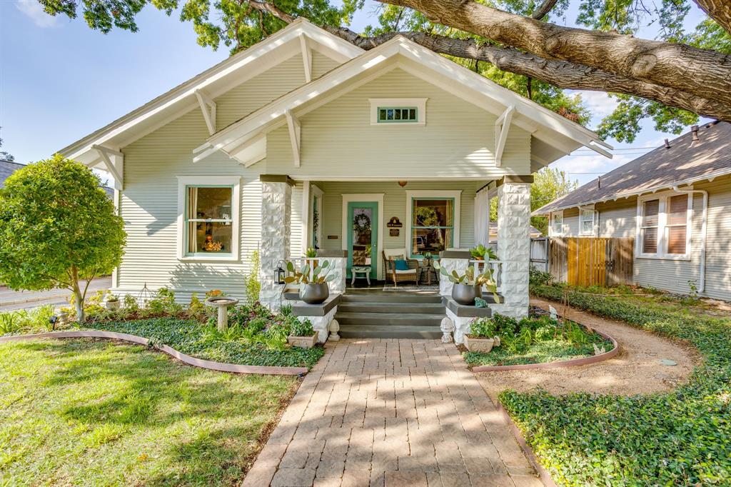 1116 W Arlington Avenue