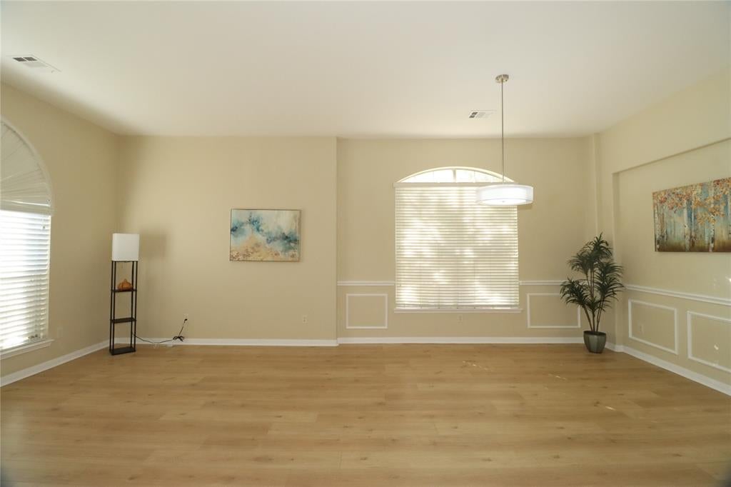 3360 Woodberry Lane