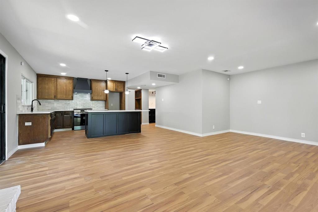 Oaks 01 - Residential