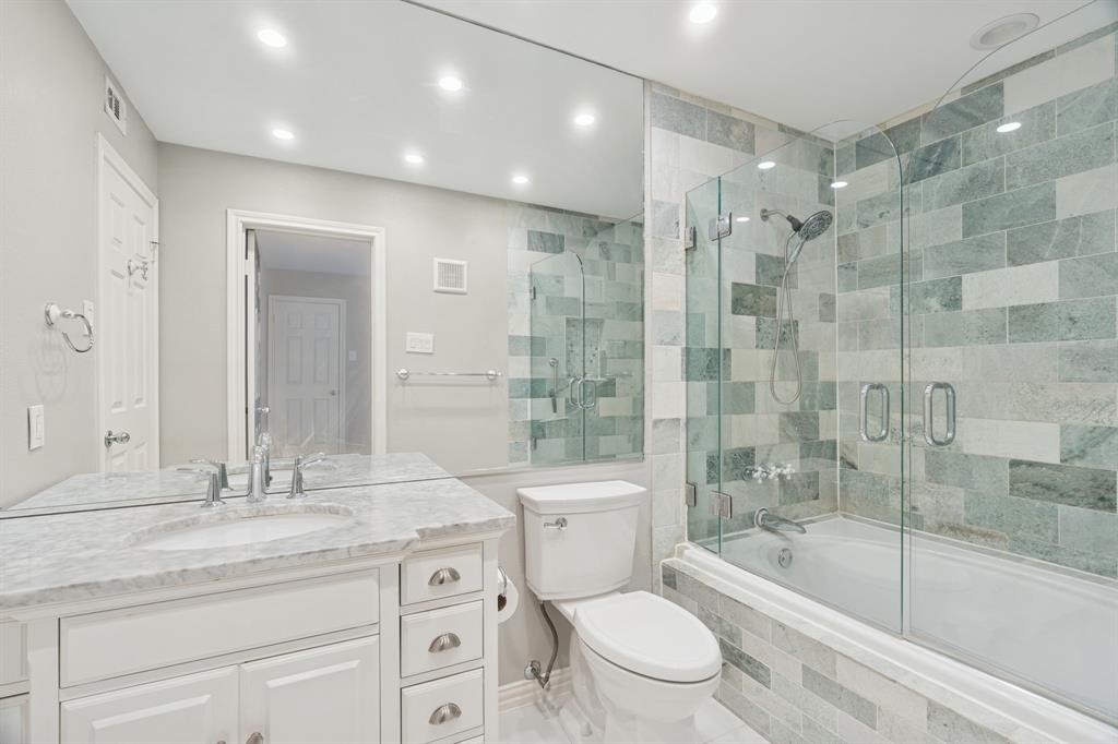 VALLEY OF BENT TREE CONDOMINIUMS - Residential