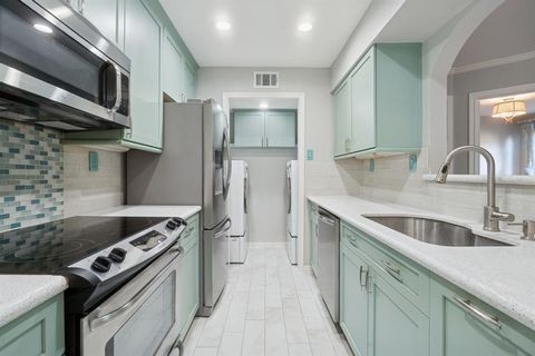 16301 Ledgemont Lane 263 Addison TX 75001